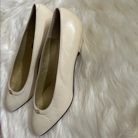 Gucci Women's Beige Leather Heels